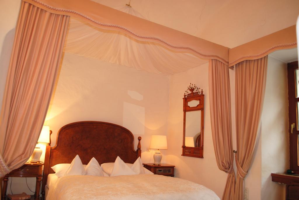 Schlosshotel Obermayerhofen Sebersdorf Phòng bức ảnh