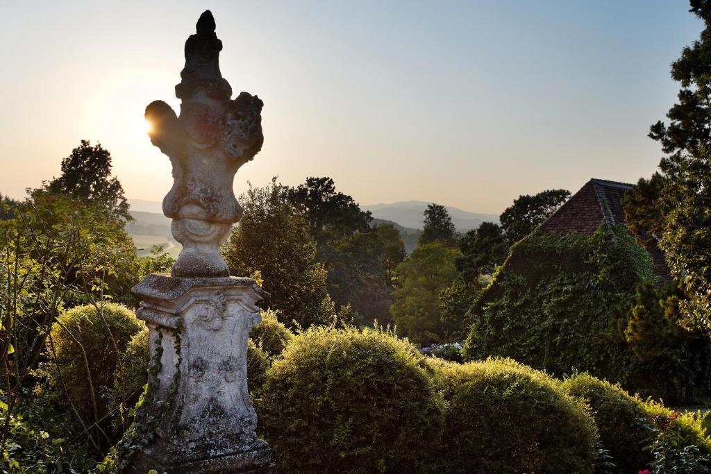 Schlosshotel Obermayerhofen Sebersdorf Ngoại thất bức ảnh