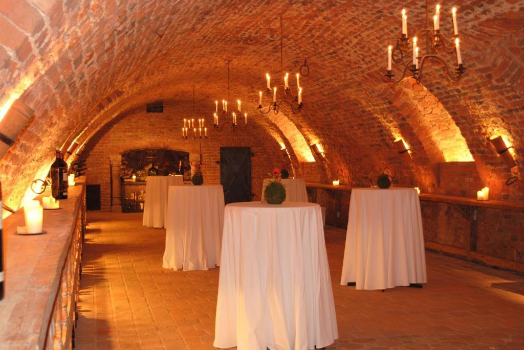 Schlosshotel Obermayerhofen Sebersdorf Ngoại thất bức ảnh