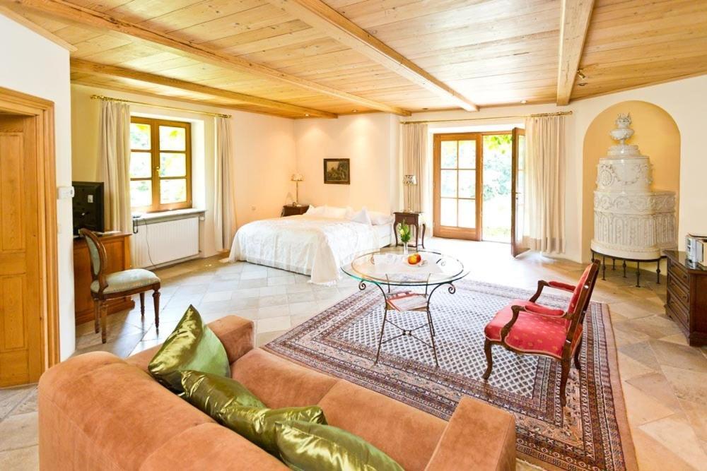 Schlosshotel Obermayerhofen Sebersdorf Phòng bức ảnh