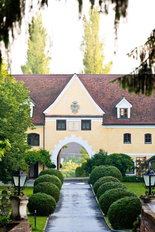Schlosshotel Obermayerhofen Sebersdorf Ngoại thất bức ảnh